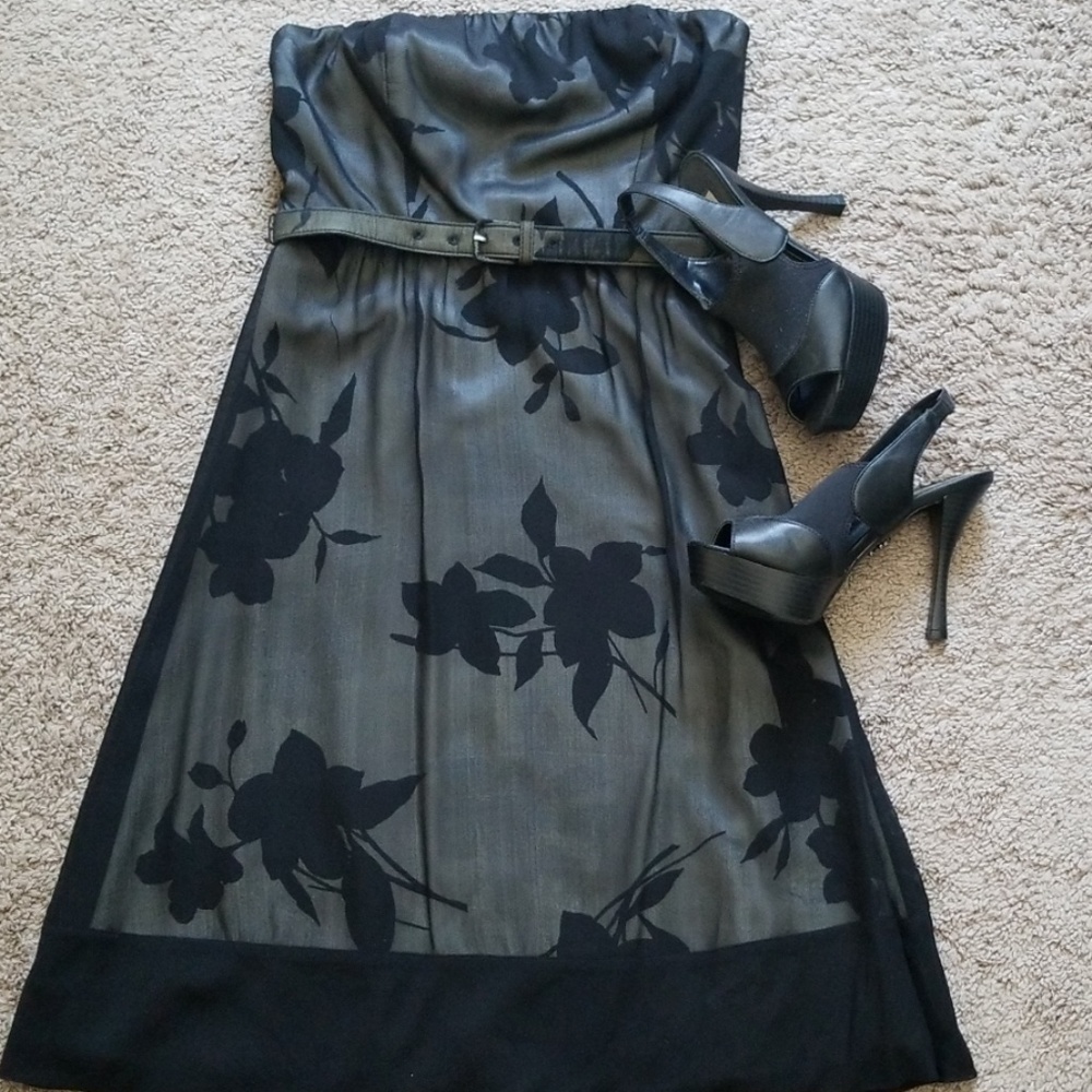 Beautiful strapless cocktail dress